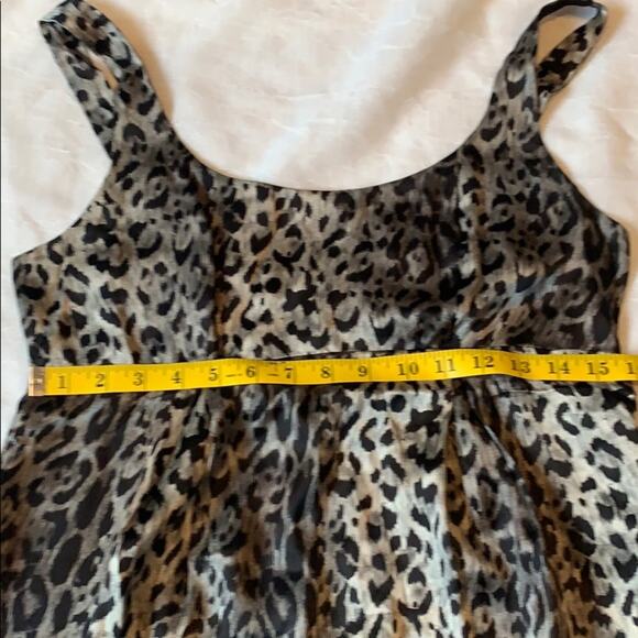 The limited silk leopard print cocktail party dress in silver, size 8 - Picture 5 of 7
